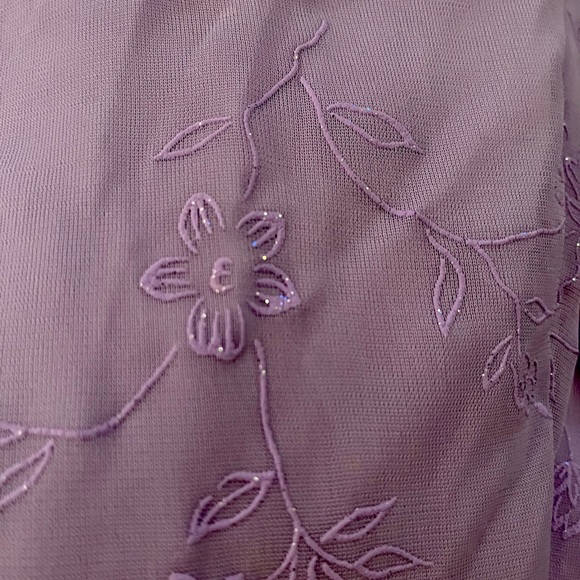 New with tags! Lavender skirt with sparkles - Picture 5 of 7